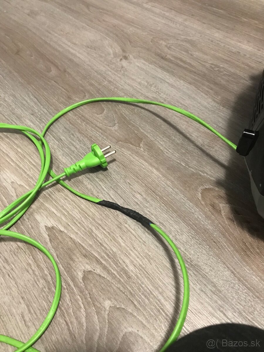 Sencor SVC9000BK Nineto - 5