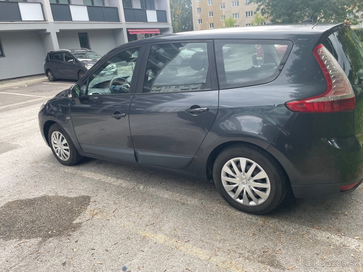 Renault Scenic - 5