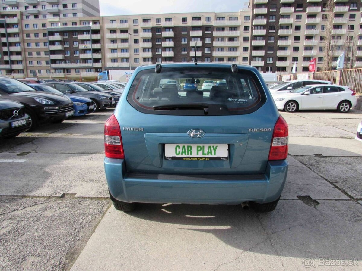 Hyundai Tucson 2.0 - 4x4 - MAJITEĽ - splátka 99,-€