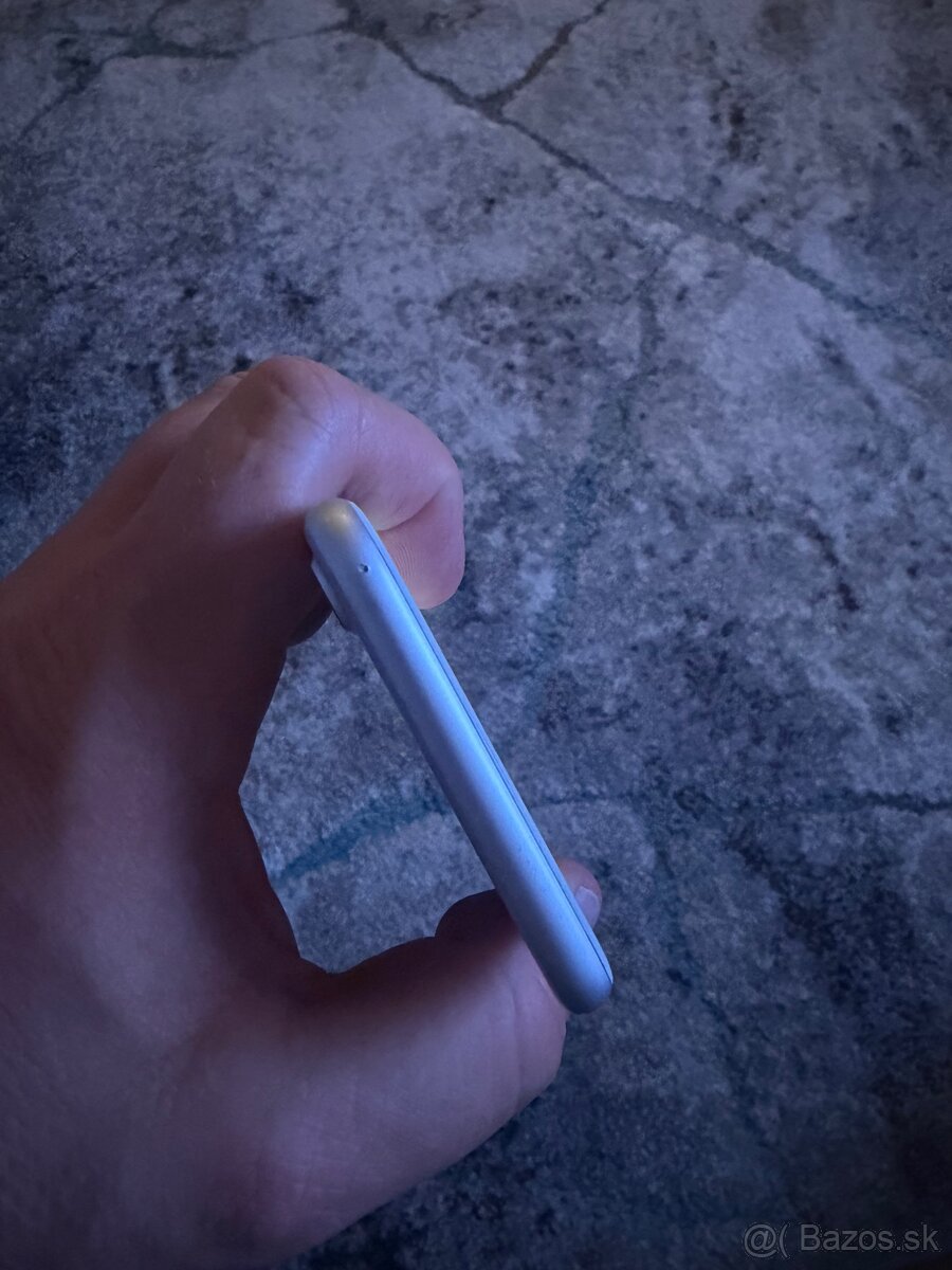 iPhone 7 , 128gb strieborný - 5