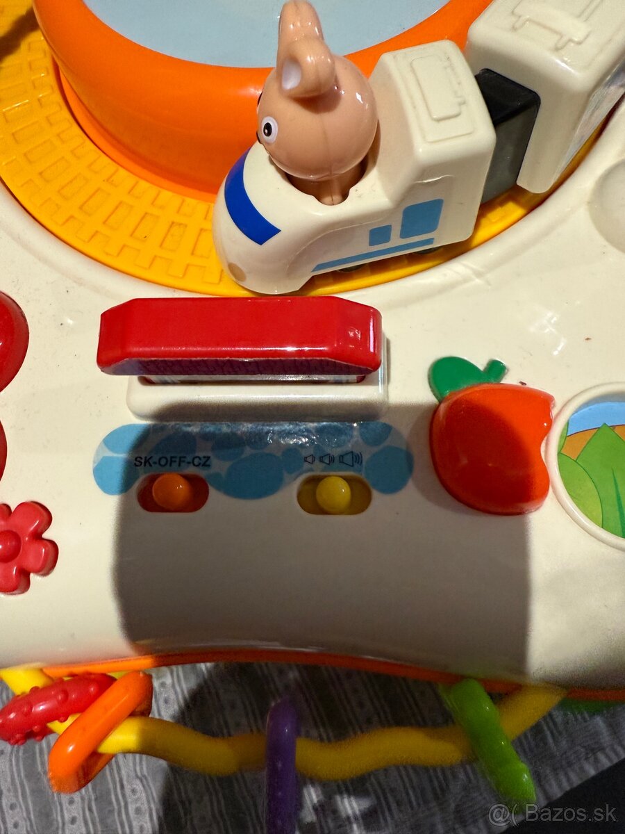 Hrajúci stolcek - 5