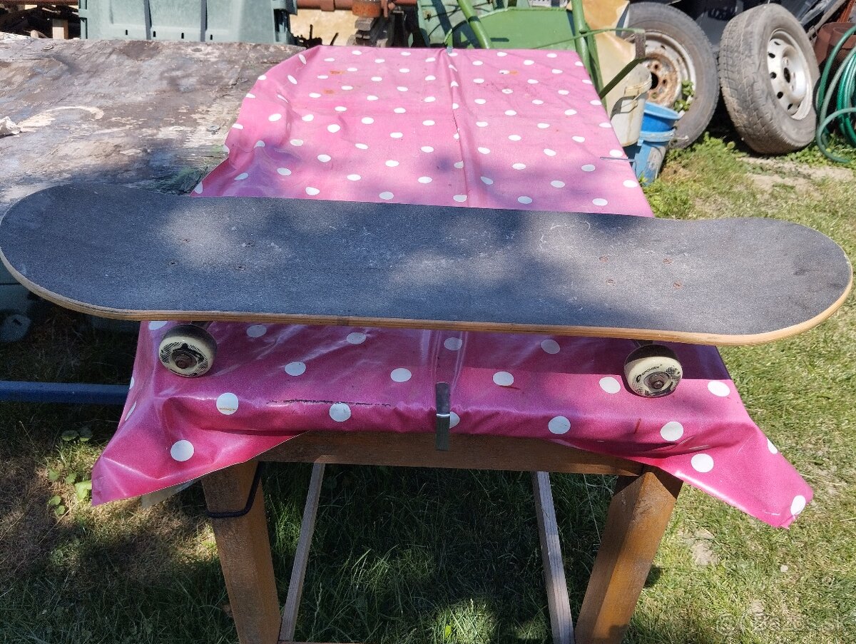 Predám nový nejazdený skateboard - 5