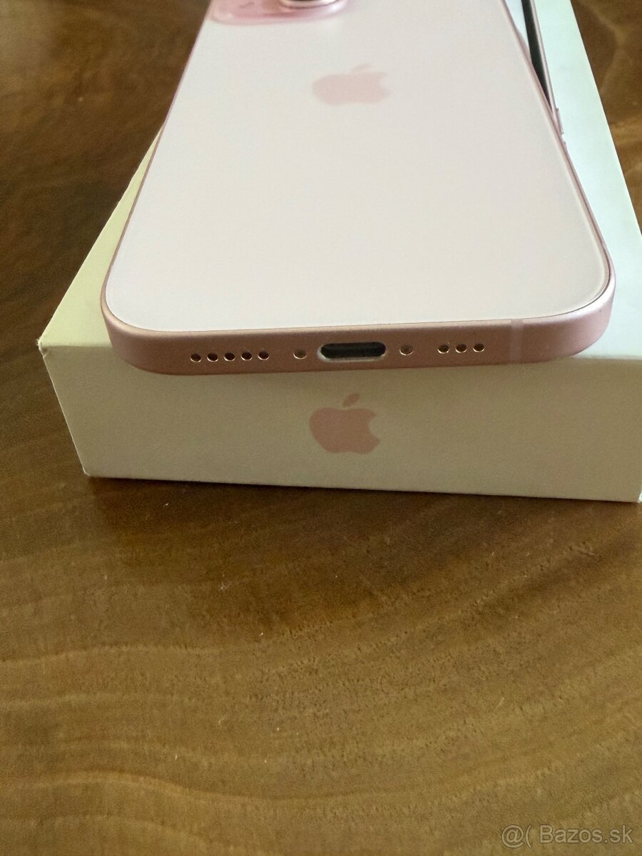 iPhone 15 - 5