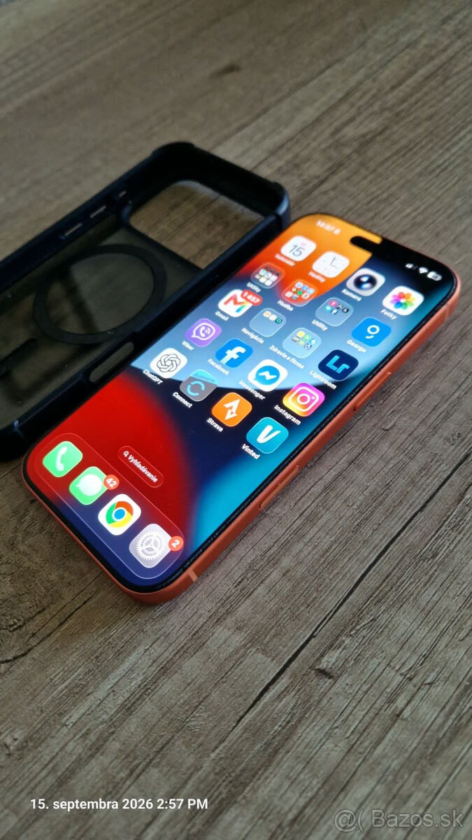 Predám Apple iPhone 17 Pro 256GB Cosmic Orange - 5