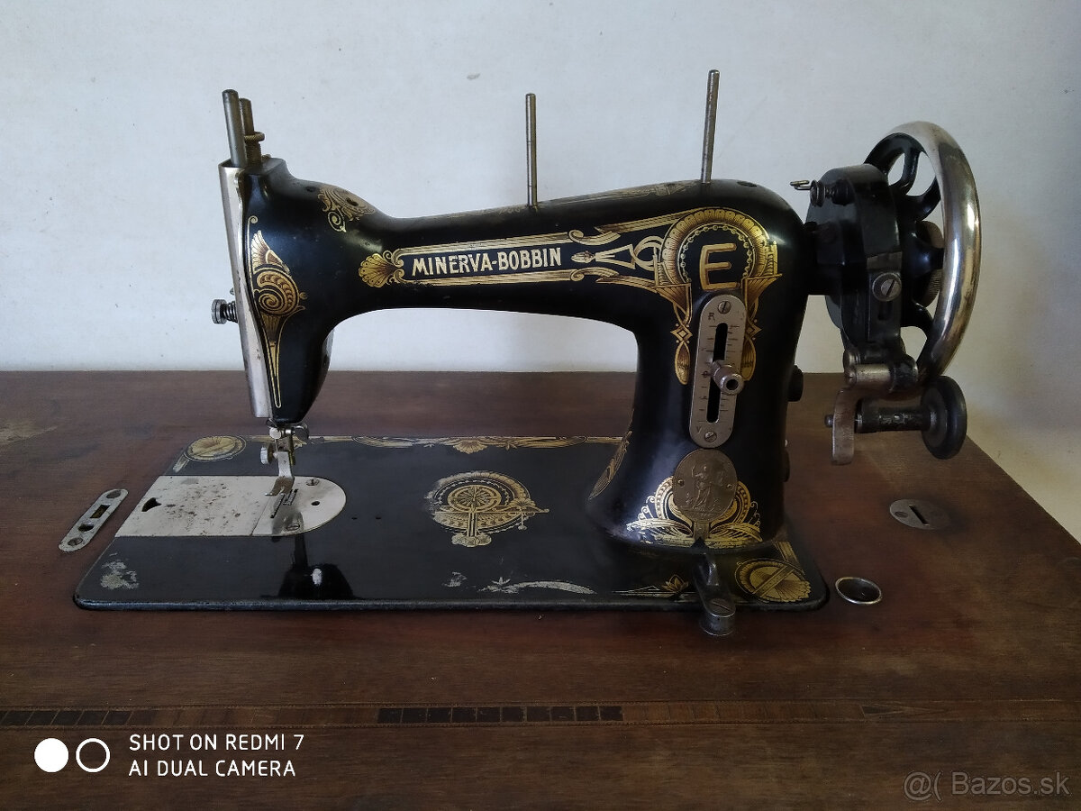 ŠIJACÍ STROJ MINERVA - 5