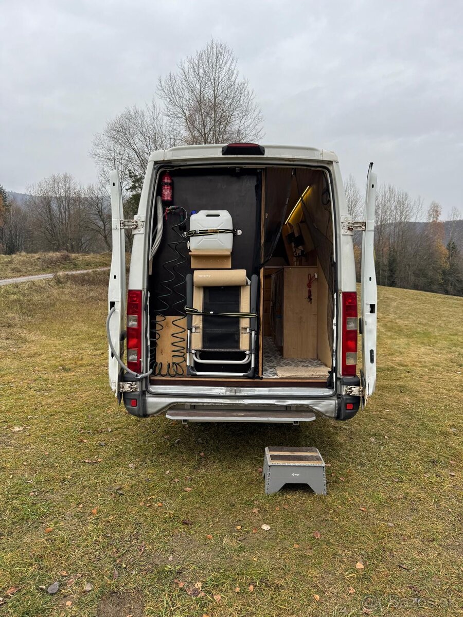 Obytná dodávka Iveco Daily - 5