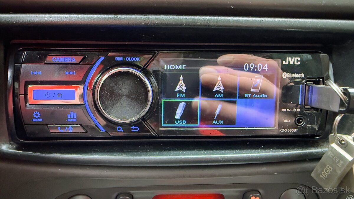 Autorádio JVC. - 5