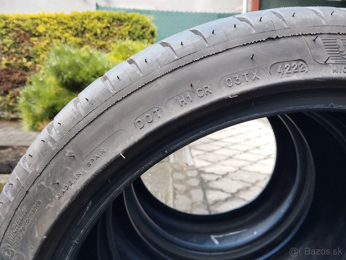 Michelin Pilot Sport4 225/40 r18 - 5