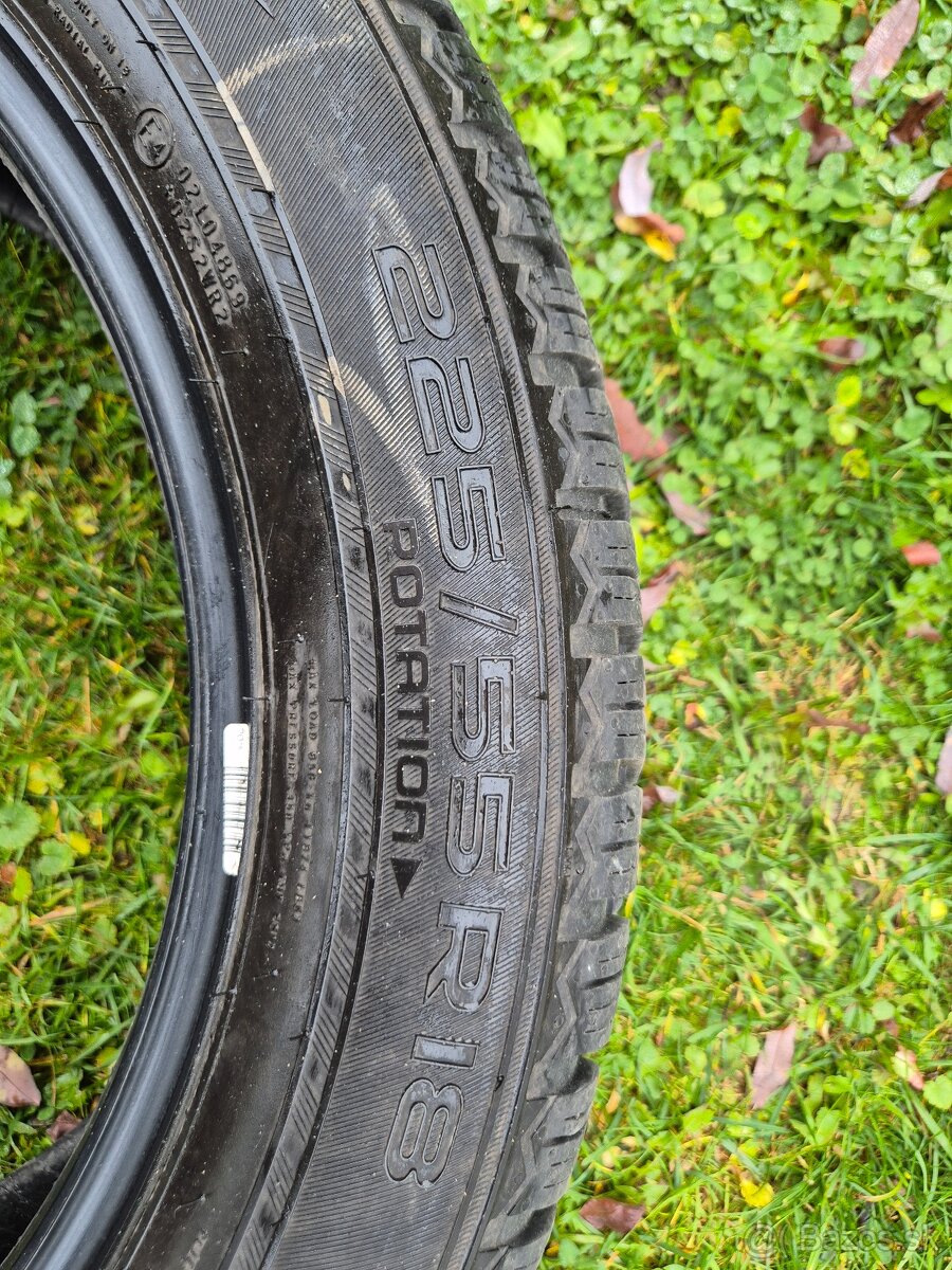Pneu 225/55 R18 - 5