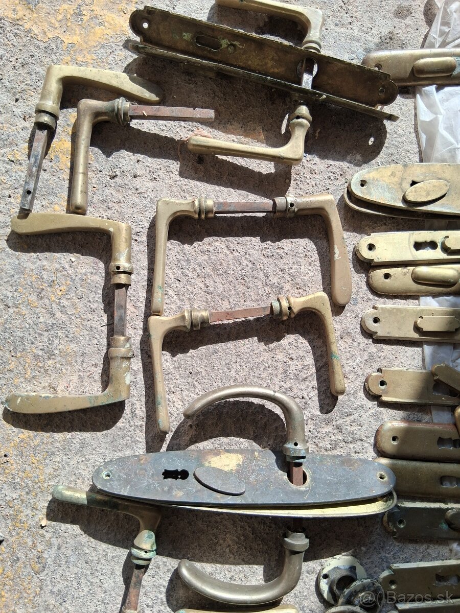 Predam mosadzne kĺučky - 5