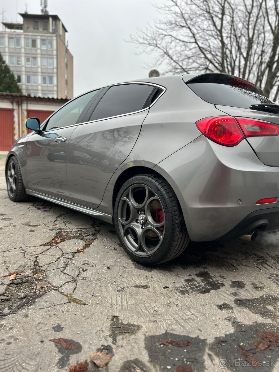Alfa Romeo Giulietta QV 1.75tbi - 5