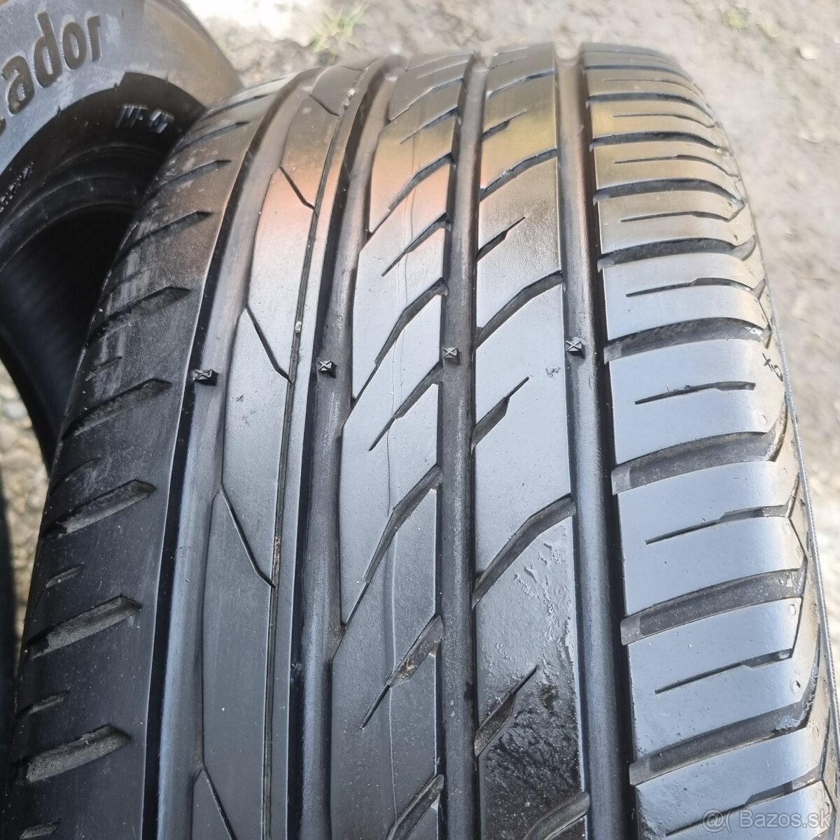 Predám sadu 4ks letné pneu Matador - 5