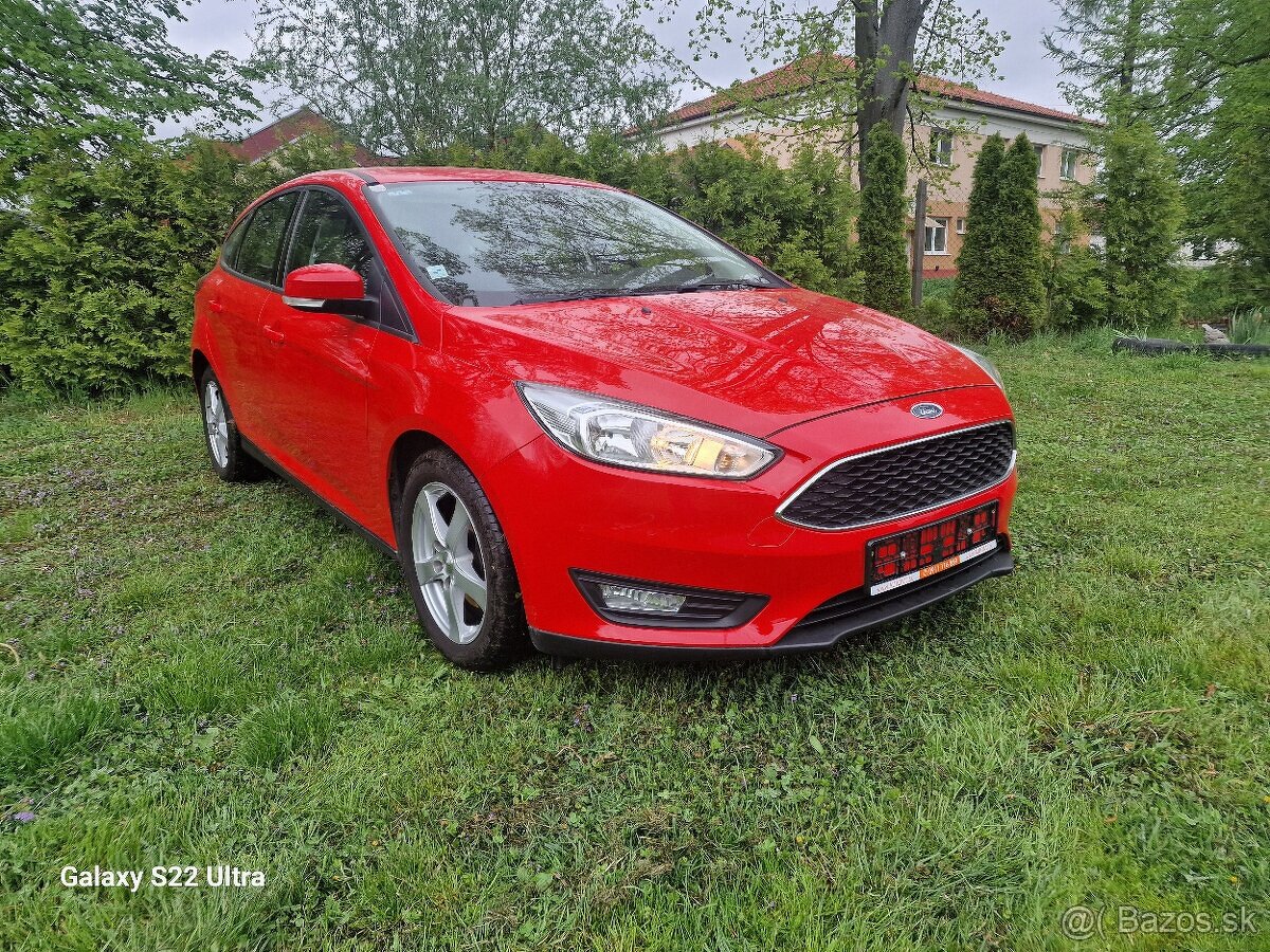 Ford Focus 1.0 EcoBoost 92kw. Rok: 2/2017 Palivo: benzín Ob - 5