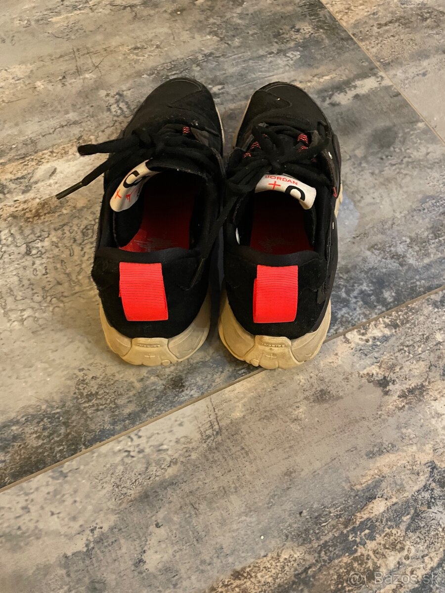 Tenisky Nike Jordan - 5