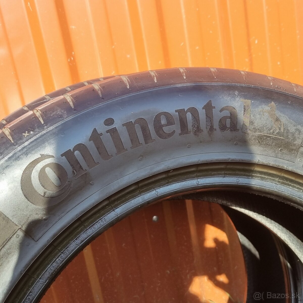 Predám 2ks letné pneu CONTINENTAL - 5