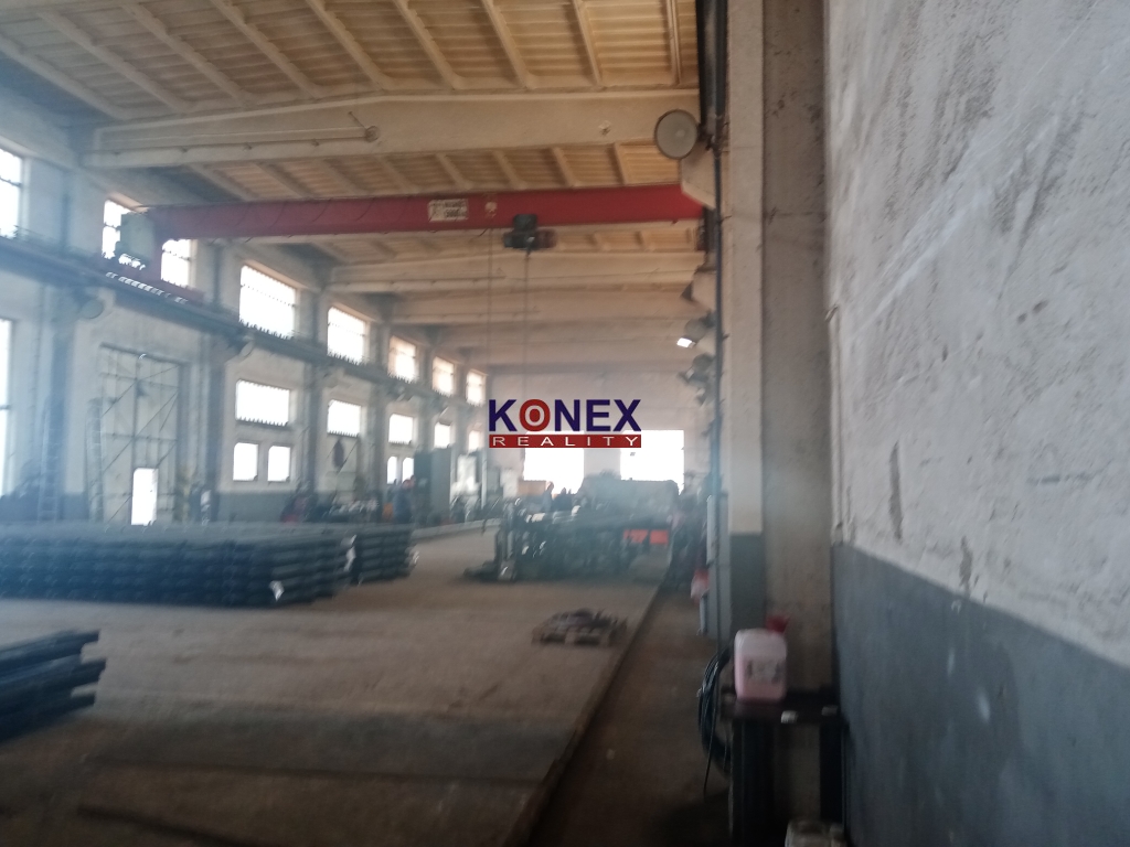 Priemyselný areál s halou a administratívnou budovou – ul. S - 5