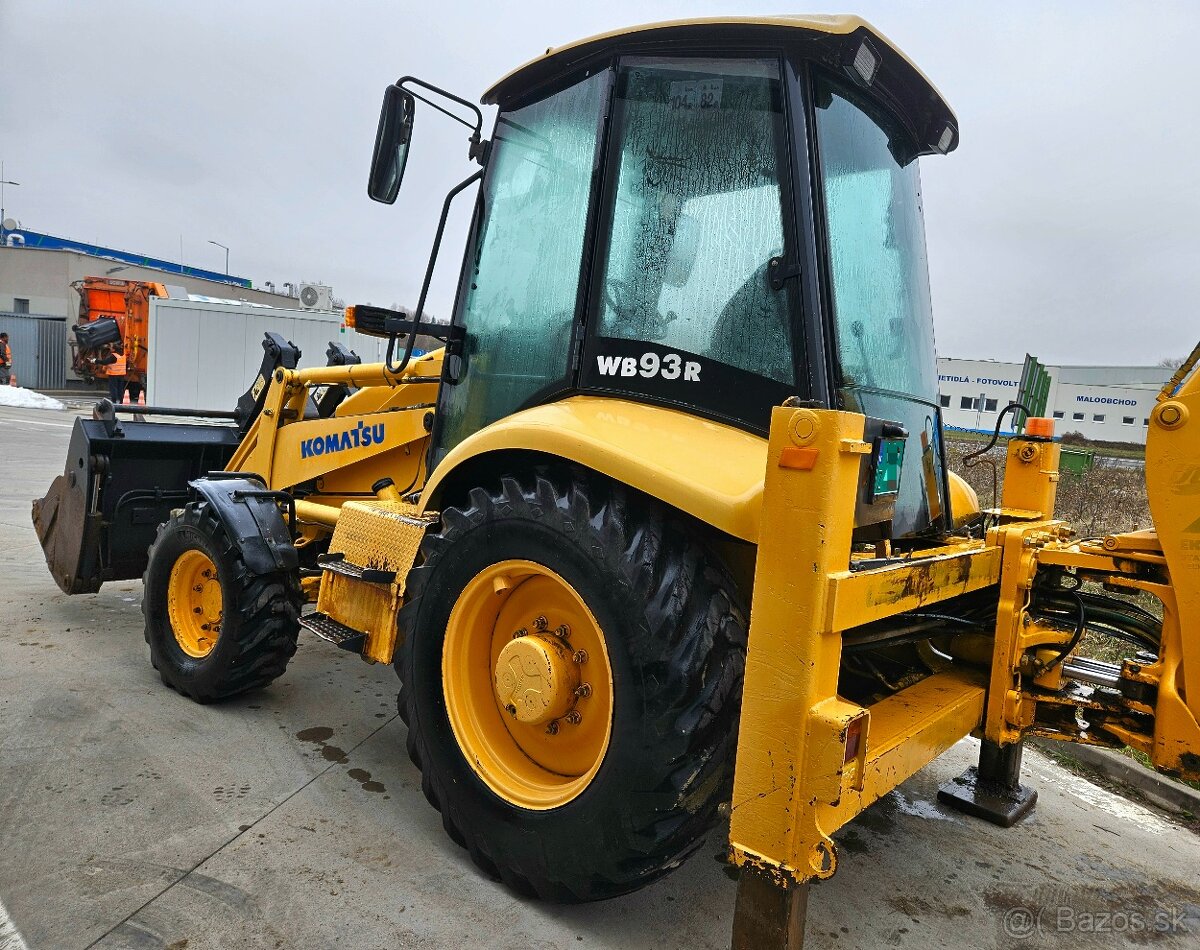 Komatsu WB 93R s TP a ŠPZ - 5