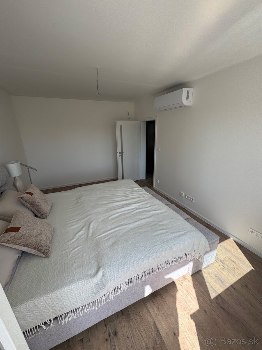 Nový 1 Izbový byt s balkónom 35m2 - V. V. Majakovského - 5