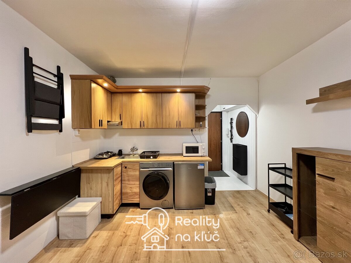 Na prenájom zrekonštruovaná zariadená garsónka na Nábrežnej - 5