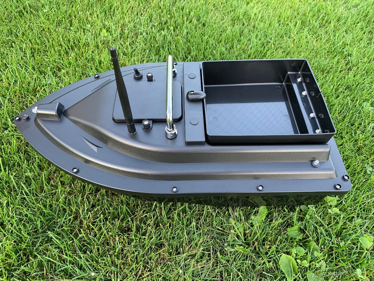 Zavážacia zakrmovacia loďka s GPS - 5