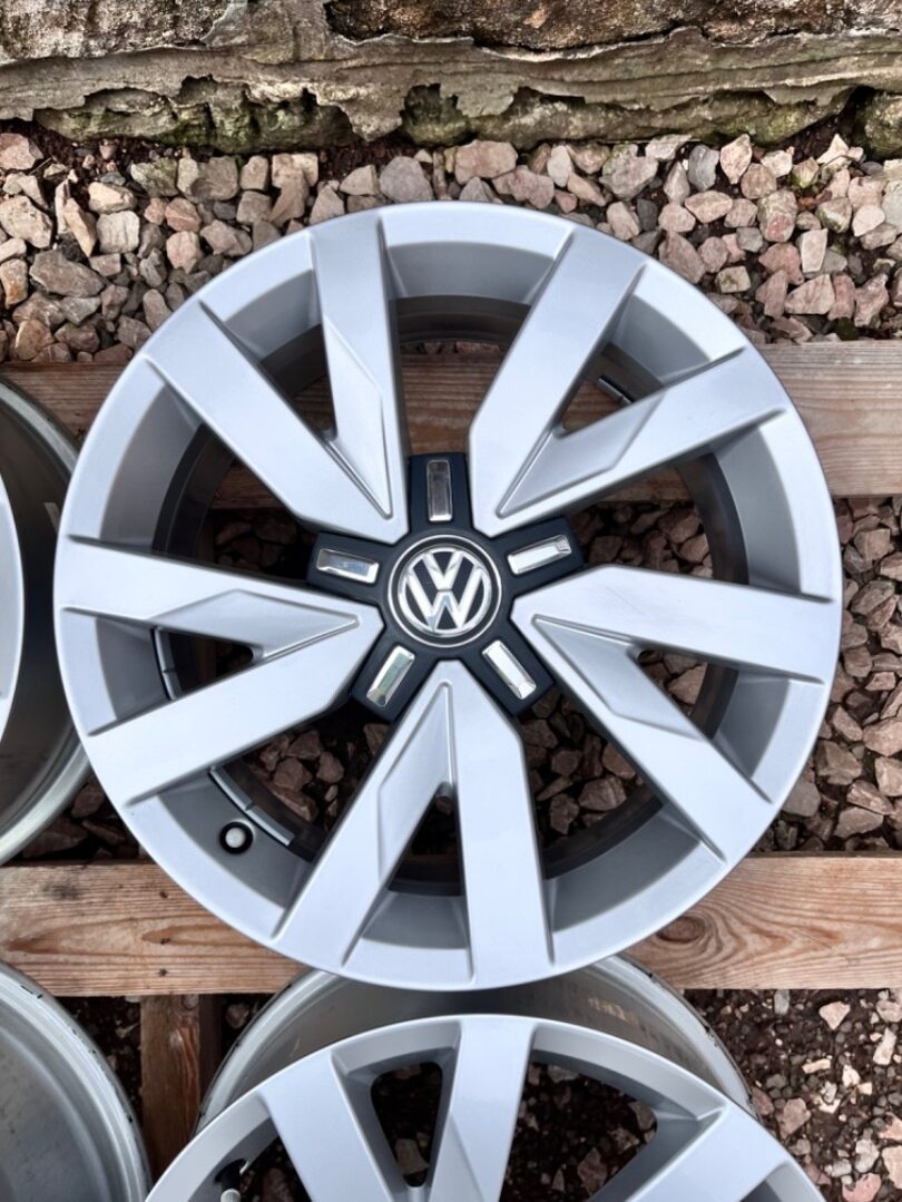 5x112 R16 originál alu disky VW Passat B8 - TOP STAV - 5