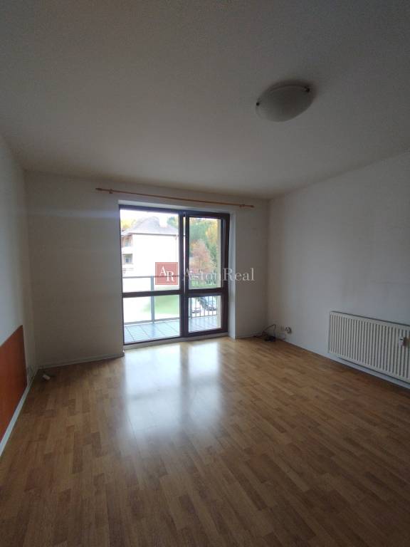 Predaj 2-izbový byt 52 m2 s lodžiou - Liptovský Mikuláš - 5