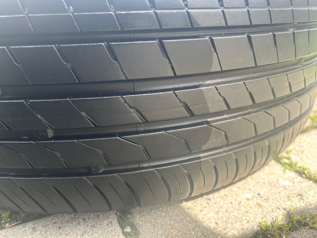 5x112 r17 215 55 r17 Vw Passat - 5