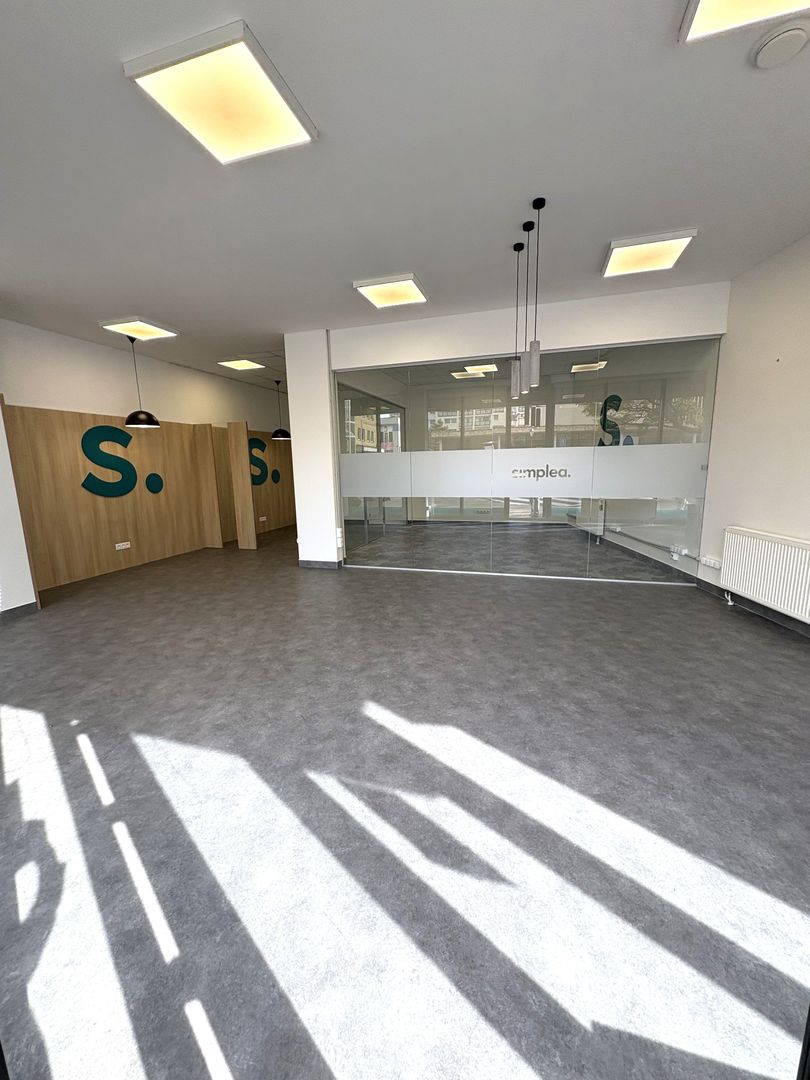 Reprezentatívny obchodný priestor v novostavbe v centre mest - 5