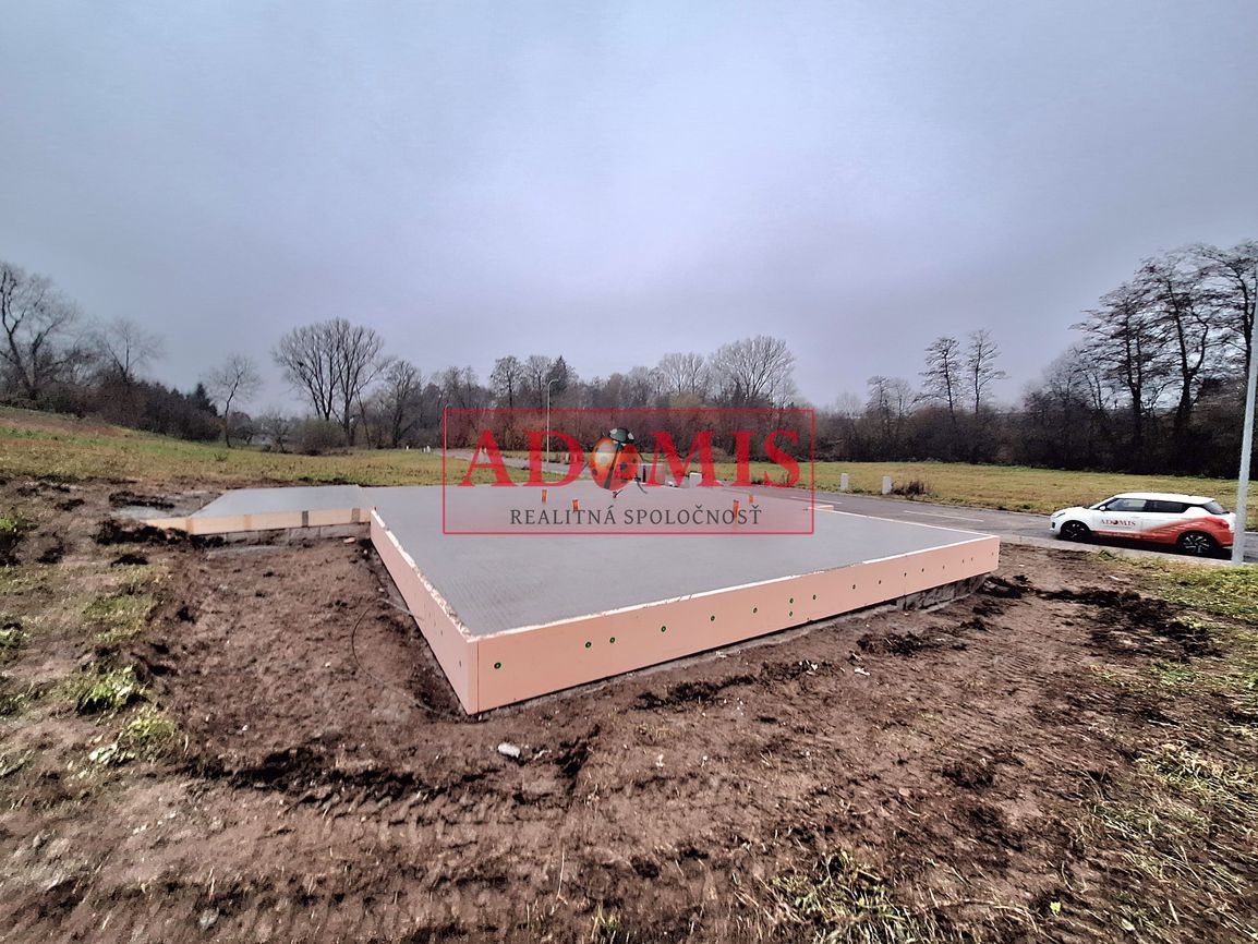 ADOMIS - predáme 4izbový bungalov 516m2, Šarišské Bohdanovce - 5