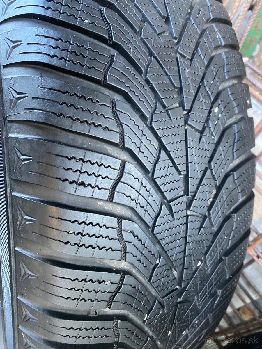 Predám zimné pneu na Mazdu CX5 - 5