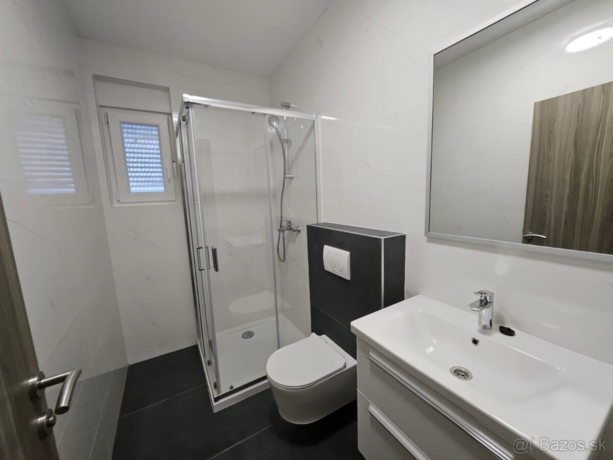 Novostavba RD s bazénom v Chorvátsku. - 5