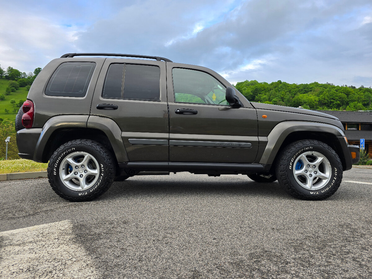 Jeep Cherokee 2,8CRD /120kw /2006/ BEZ KOROZIE //195tis.km//