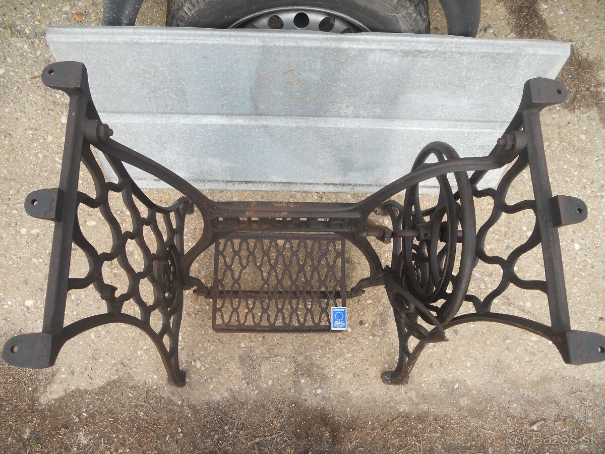 historicky stojan na stolik - 5