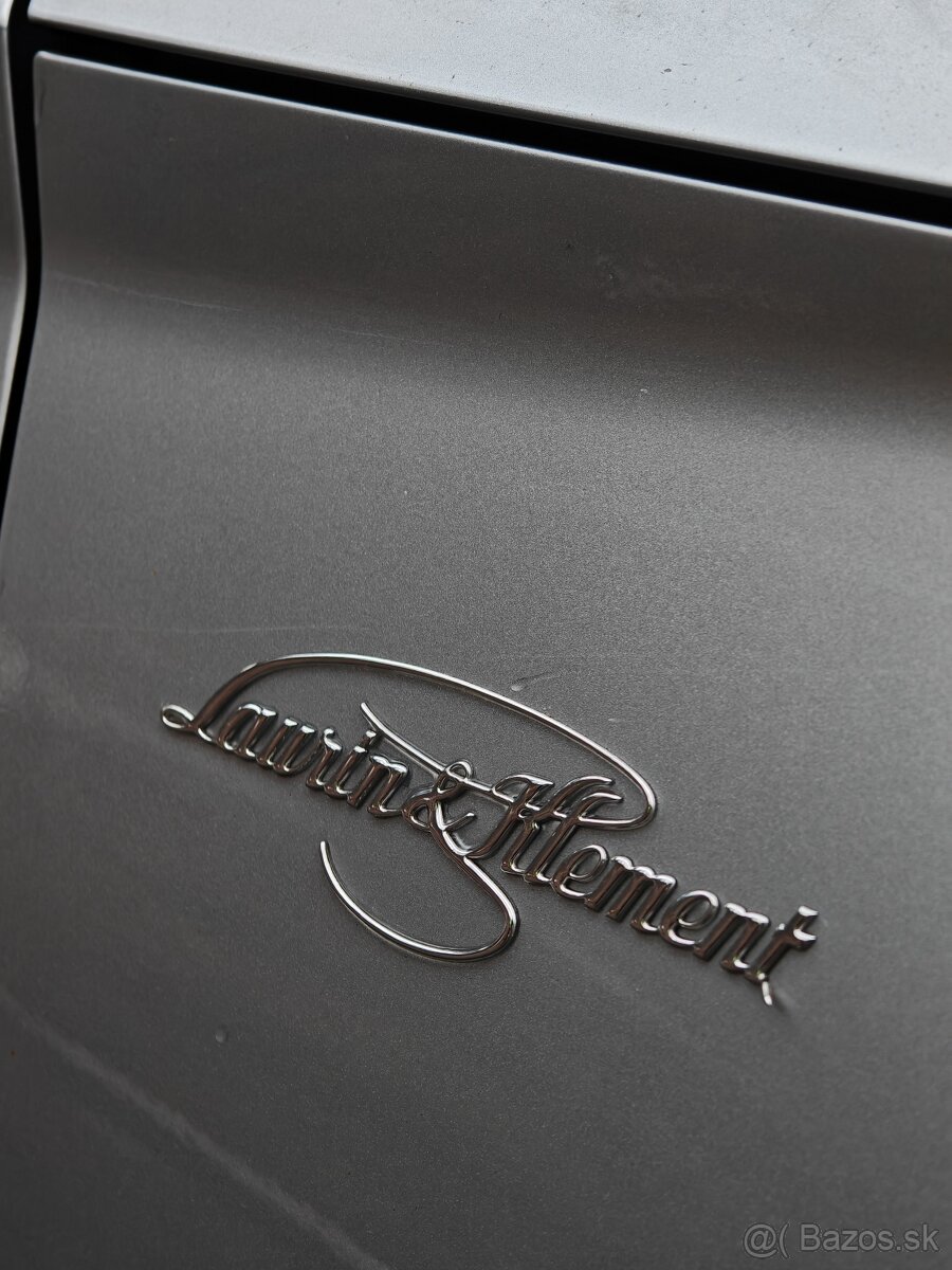 Škoda Superb combi 2.0tdi 4x4 - 5