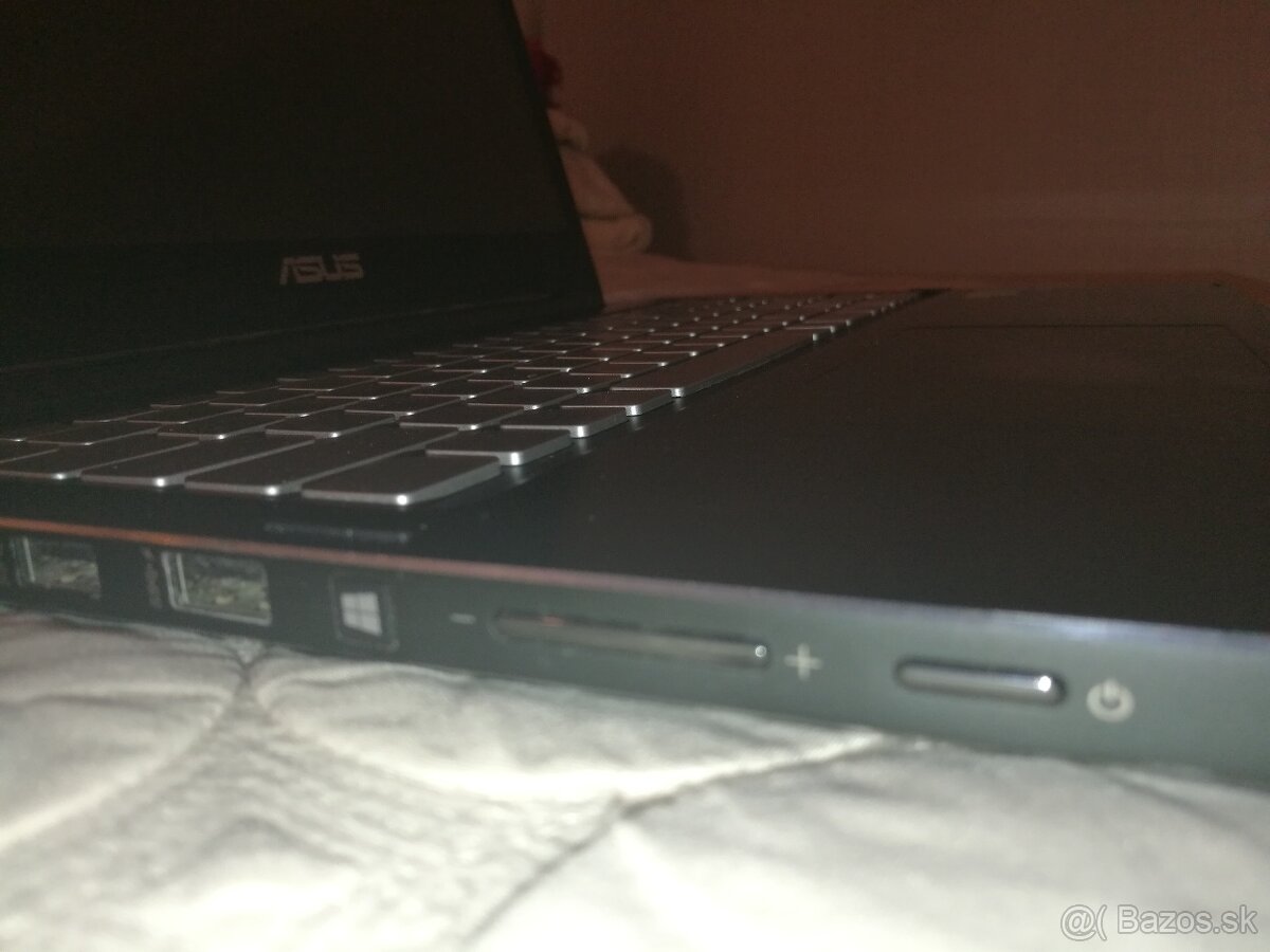 Asus. (2-v-1) konvertibilný notebook s dotykovým displejom. - 5