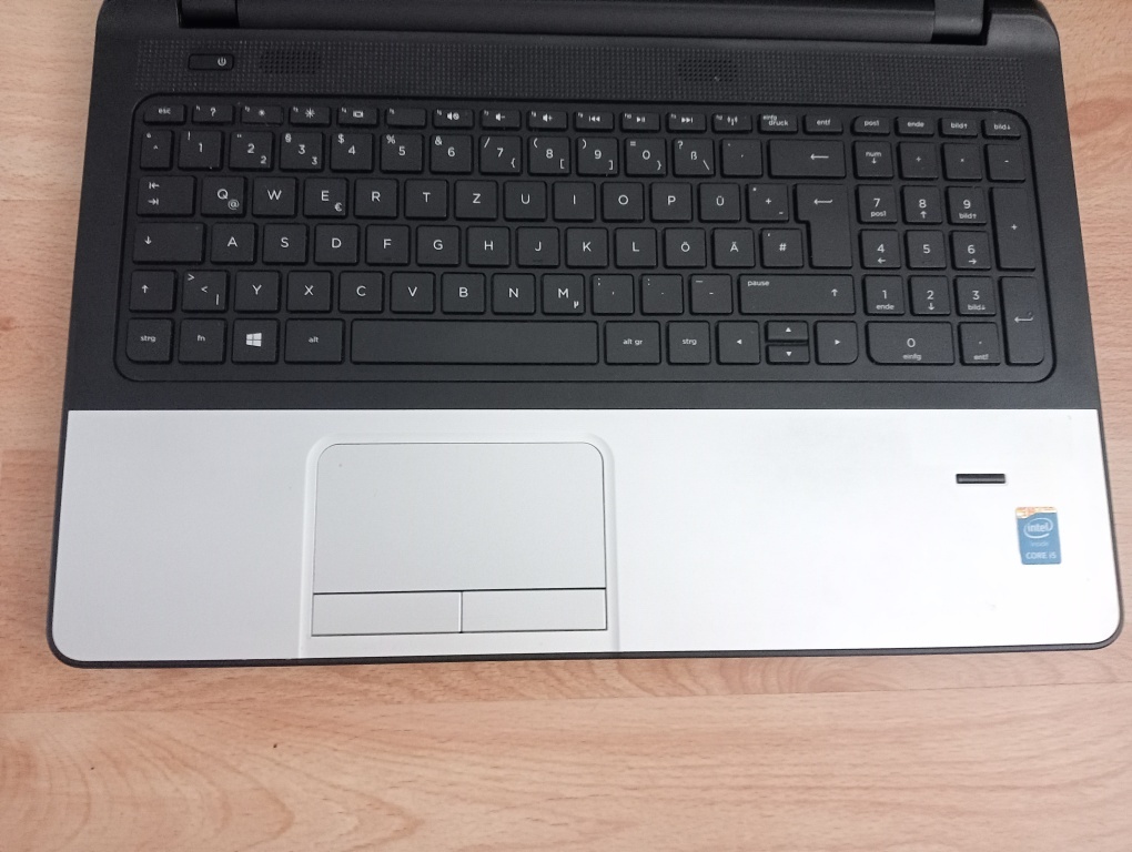 predám Hp 350 G2 , Intel core i5 , 8gb ram , ssd - 5