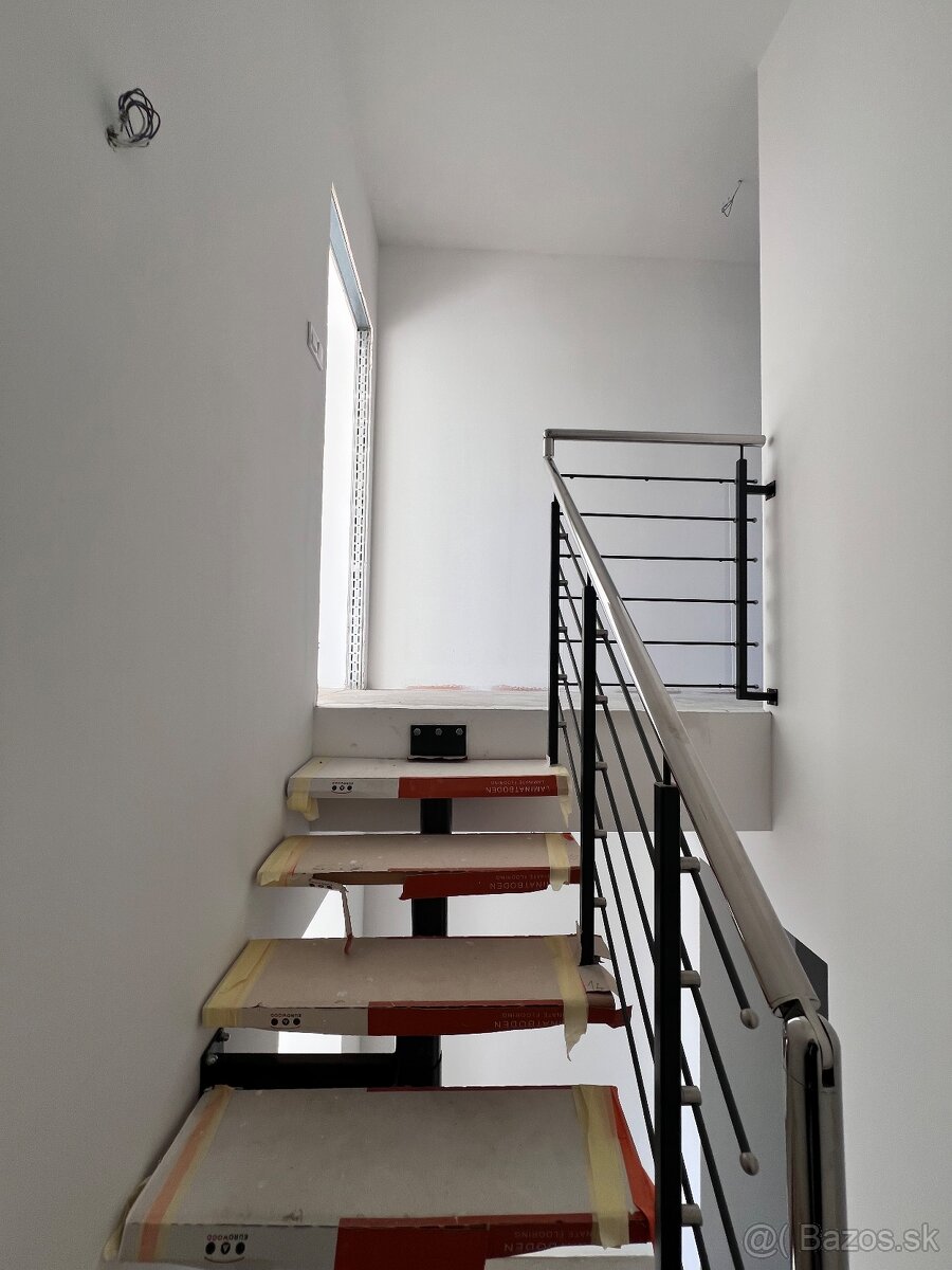 EXKLUZÍVNY 3-IZBOVÝ MEZONET, STARÁ ĽUBOVŇA, POPRADSKÁ ULICA - 5