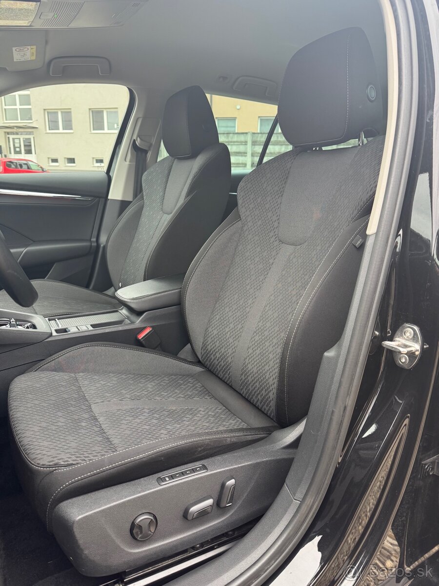 ŠKODA OCTAVIA 2,0 TDI DSG / WEBASTO / R18 - 5