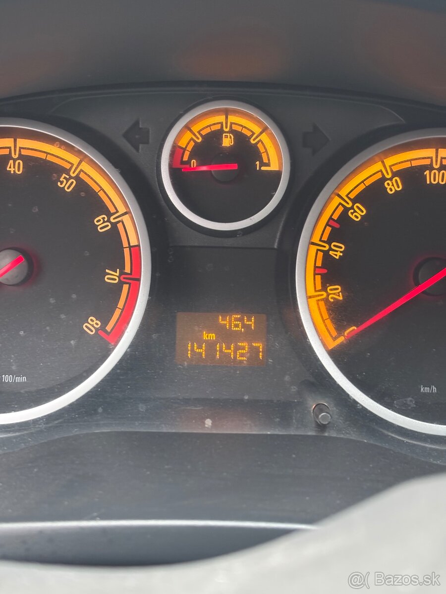 Predam Opel Corsa - 5