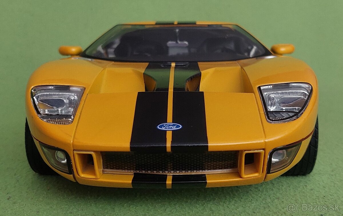 Ford GT 2004 1:12 - 5