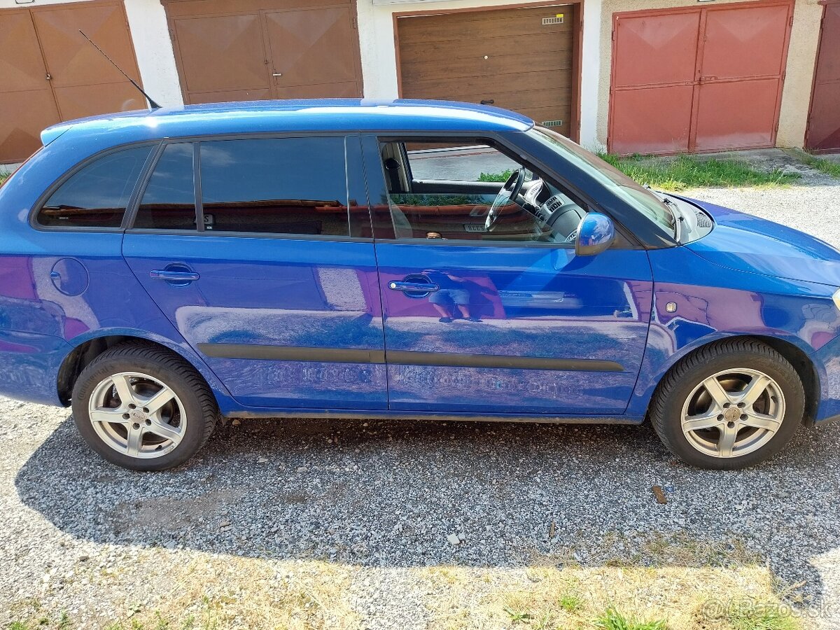Škoda Fabia 2 Combi 1.6 16v 77KW benzín - 5
