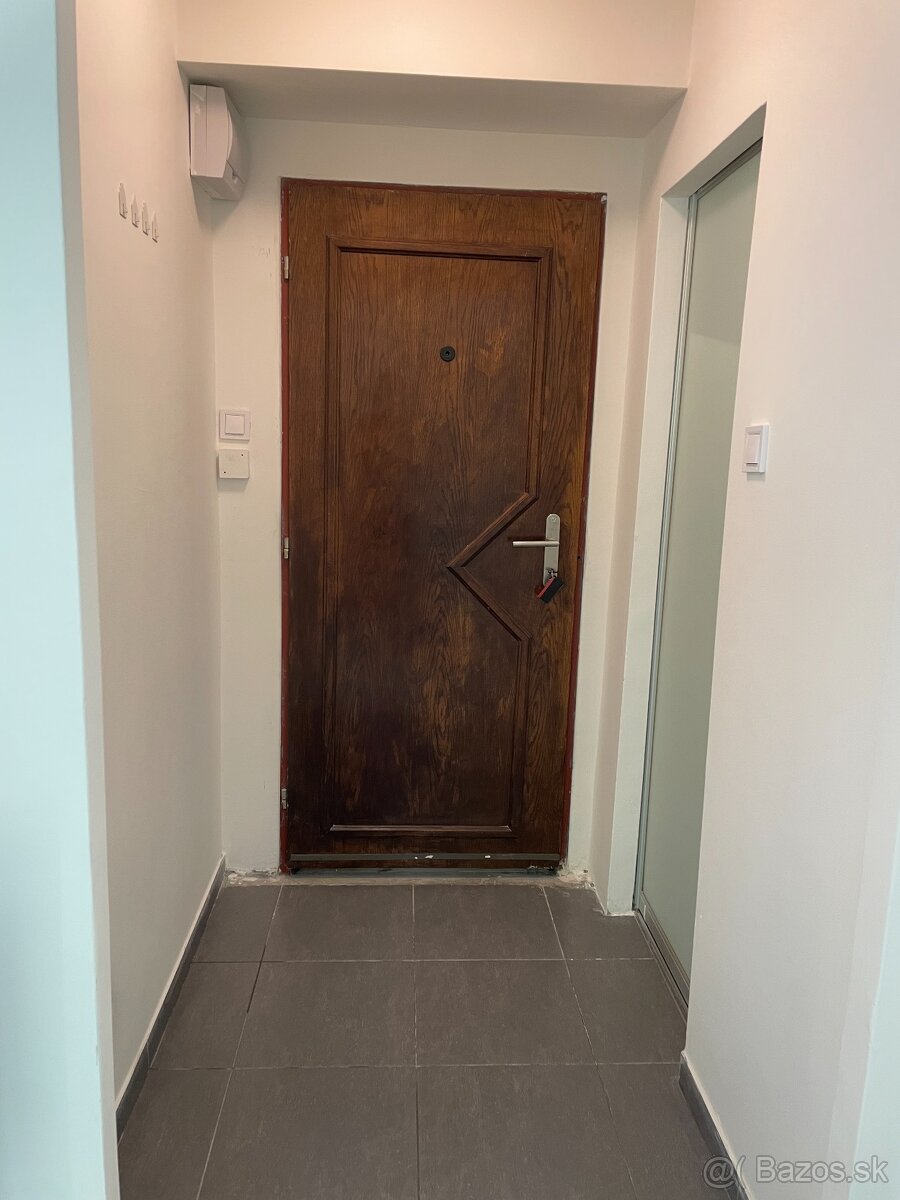 Prenájom 1,5 izbového bytu v centre Dunajskej Stredy - 5