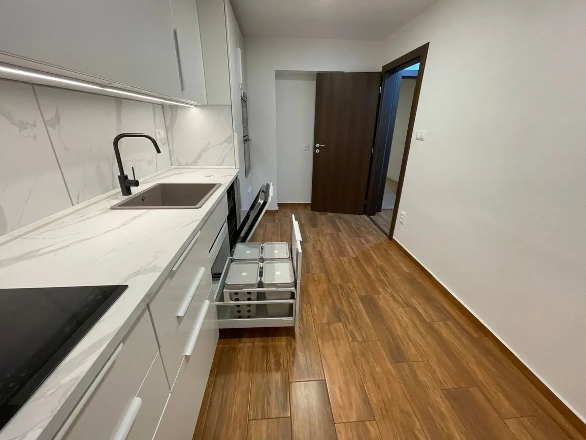 Na prenájom 2 izbový byt, Nová Dubnica - 5