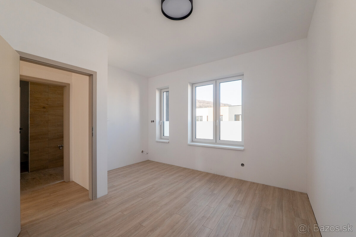 Moderné bývanie s vnútroparkom | 4-izbový dom | Haniska - 5