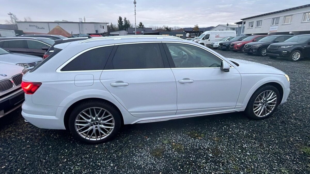 Audi A4 Allroud 40 TDI S Tronic Quattro Modell 2020 - 5