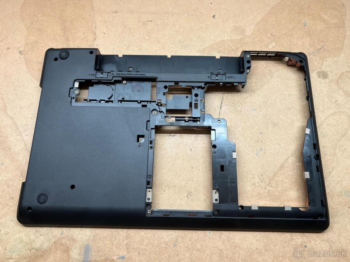 Predám spodnú vaňu pre Lenovo E530 - 5