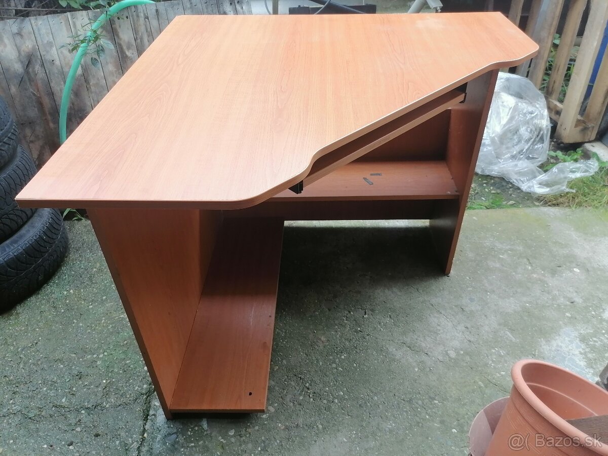 Rohový stôl, počítačový stôl - 5
