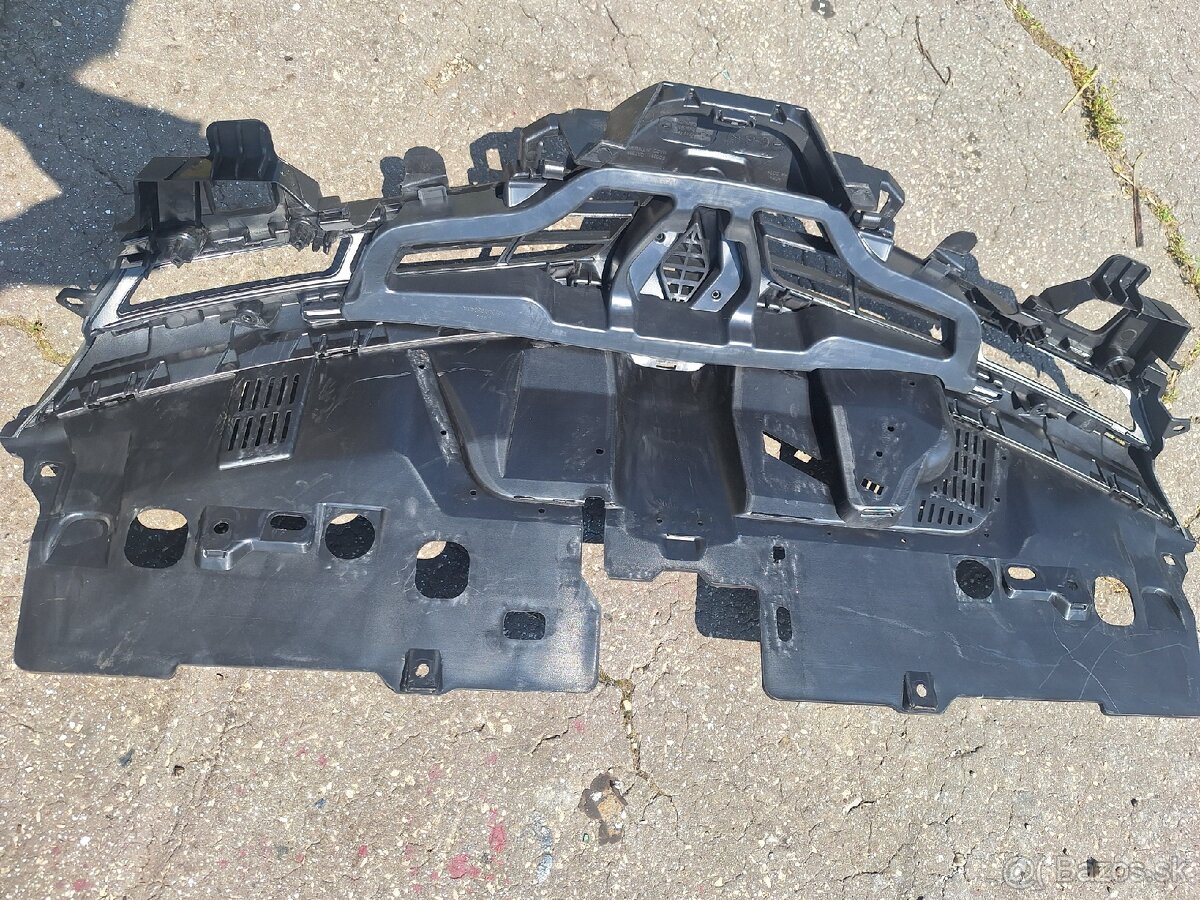 Predna maska Clio IV - 5