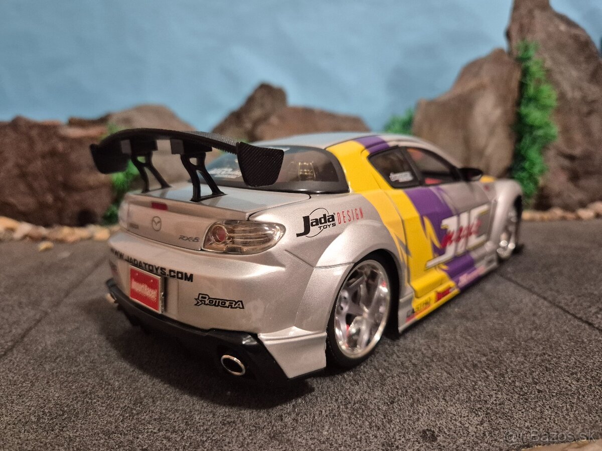 Prodám model 1:18 Mazda RX8 - 5
