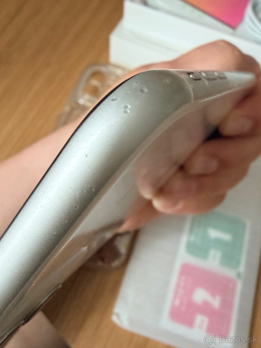 Predám Iphone 11 biely, 128 GB - 5